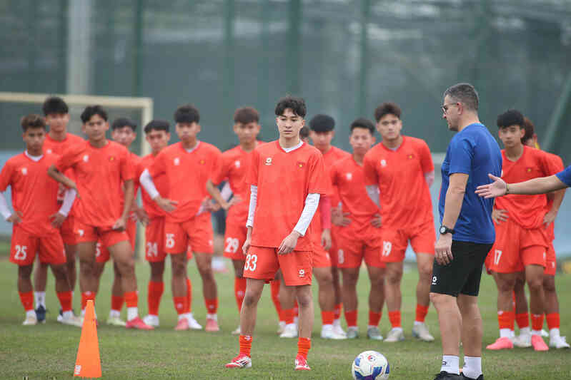 Cầu thủ Việt kiều Hà Lan rời U17 Việt Nam
