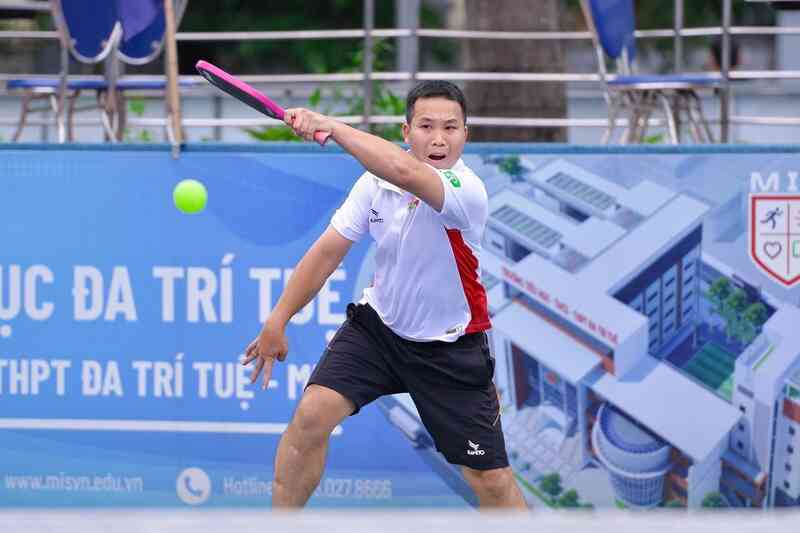 Muốn nhanh lên trình độ, người chơi nên chọn vợt pickleball nào phù hợp?