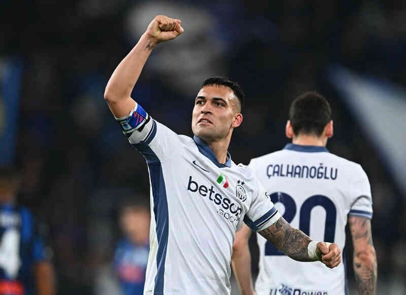 Inter đả bại Atalanta trong ‘cơn mưa’ thẻ đỏ