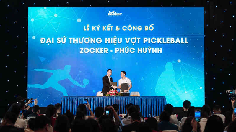 Top 1 Pickleball châu Á Phúc Huỳnh kết hợp với Zocker ra mắt sản phẩm mới