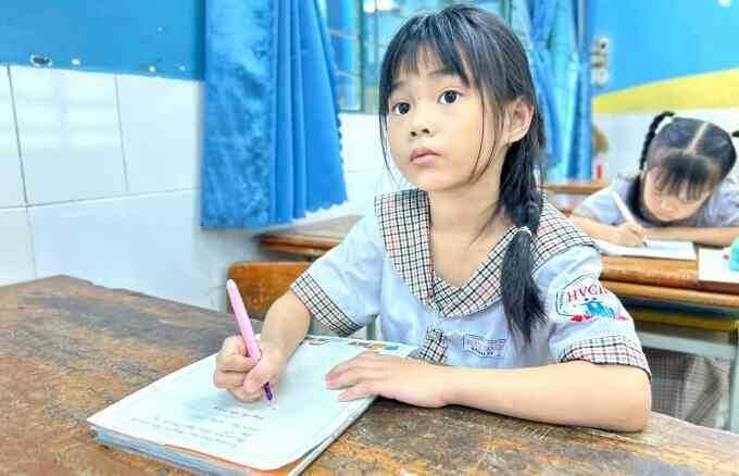 Học sinh đi học không quá 7 km