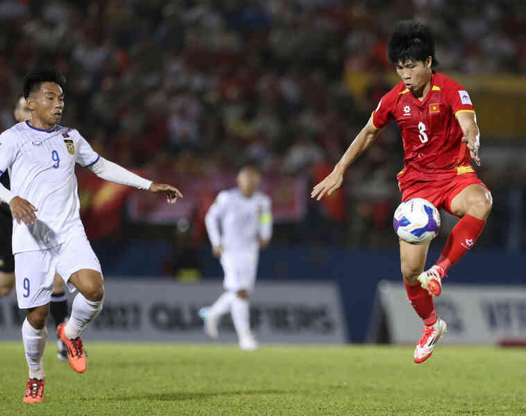 Văn Vĩ chỉ cần tuyển Việt Nam thắng, không buồn vì chưa có hat-trick
