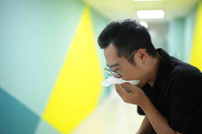 Ho ra đờm màu vàng có phải dấu hiệu bệnh?