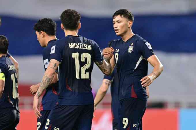 Thái Lan hạ đội đứng thứ 200 FIFA nhờ bàn thắng tranh cãi