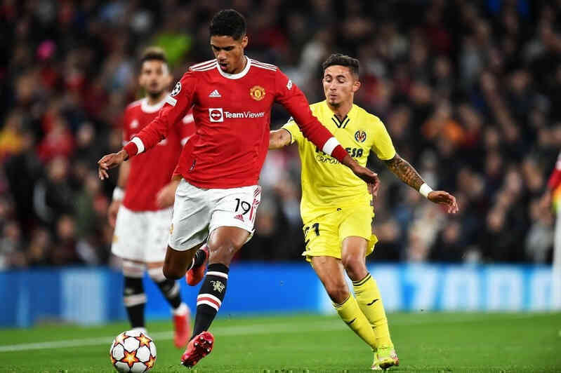 Cựu sao MU sốc bị Mourinho chửi ‘vô dụng’ và cái kết không ngờ