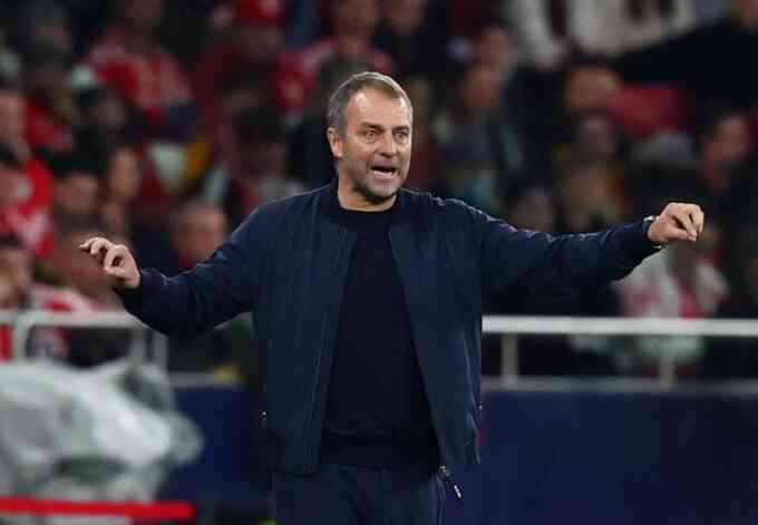 Flick bất bình khi Barca đá 7 trận trong 20 ngày