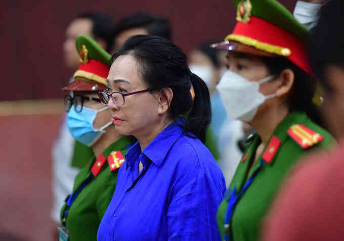 Bà Trương Mỹ Lan: `Nhân viên xuất sắc của SCB ra chủ trương phát hành trái phiếu`
