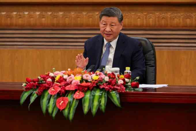 Ông Tập: 