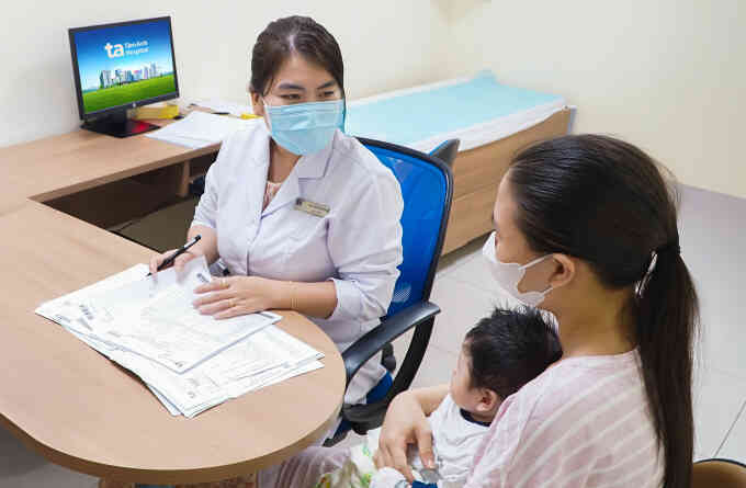 Dấu hiệu trẻ viêm phổi trở nặng