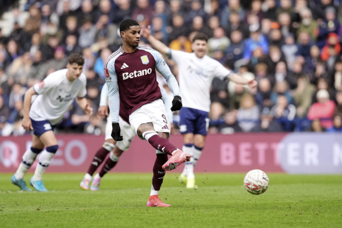 Rashford giúp Aston Villa thắng lớn ở Cup FA