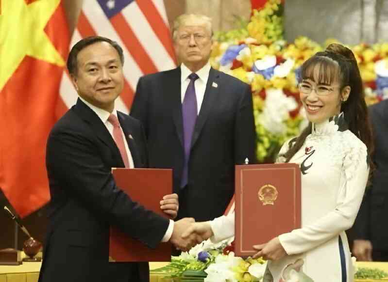 Tà áo dài truyền cảm hứng kết nối và mở rộng hợp tác toàn cầu