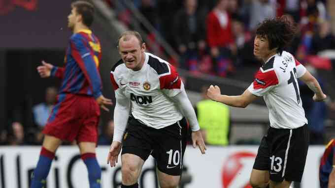 Rooney từng suýt bỏ Man Utd để gia nhập Barca