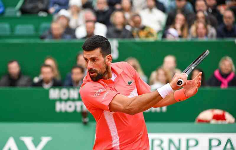 Djokovic suy sụp sau thất bại sớm ở Monte Carlo
