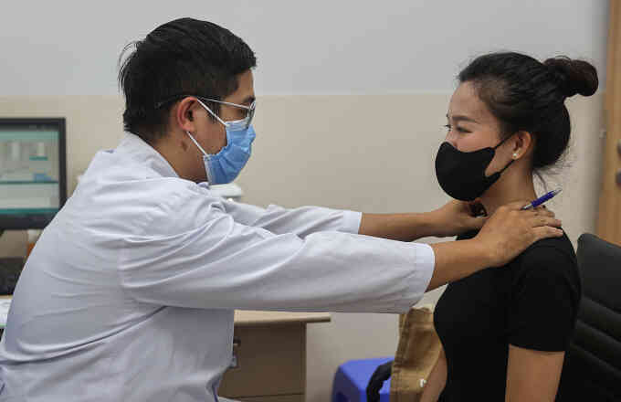 Làn sóng nghỉ việc của nhân viên y tế TP HCM hạ nhiệt