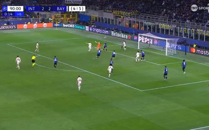 Kane bị chê vì lỡ cơ hội phút bù trước Inter