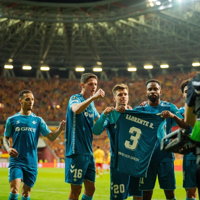 La Liga giành 5 suất dự Champions League