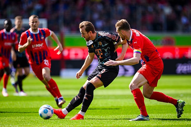 Bayern Munich thắng tưng bừng sau khi bị loại khỏi Champions League