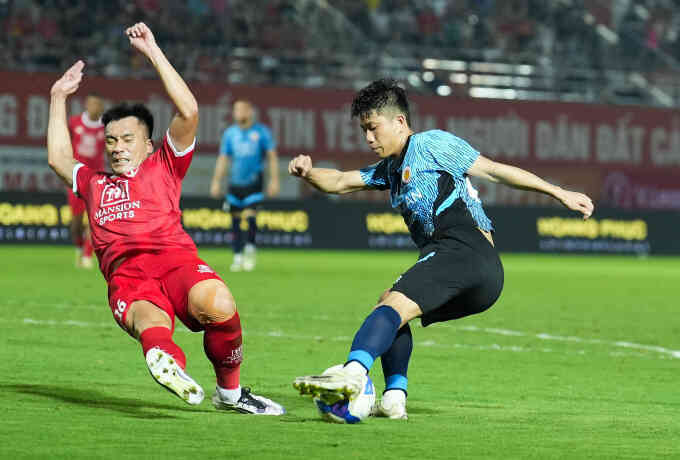 Tiền đạo bất đắc dĩ đưa Công an Hà Nội vào bán kết Cup Quốc gia