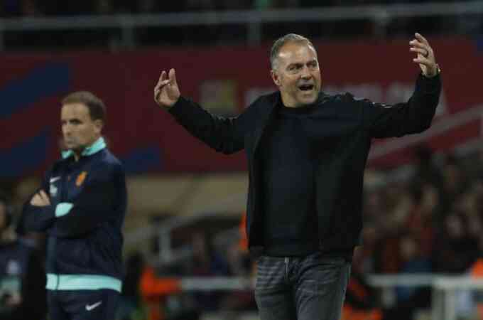 Flick không lo khâu dứt điểm của Barca