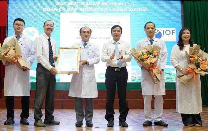 Bệnh viện đầu tiên Việt Nam đạt chuẩn Bạc về điều trị loãng xương