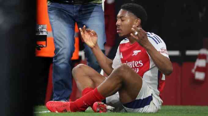 Lewis-Skelly háo hức đối đầu PSG có phong độ cao