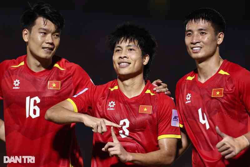 Báo Indonesia bình luận khi tuyển Việt Nam nhảy vọt trên bảng xếp hạng FIFA