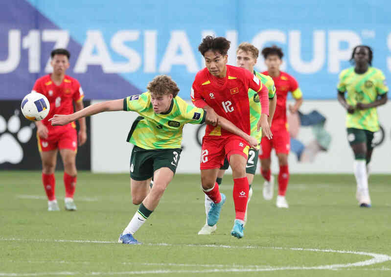HLV Cristiano Roland: U17 Việt Nam chơi tốt nhất trước Nhật Bản