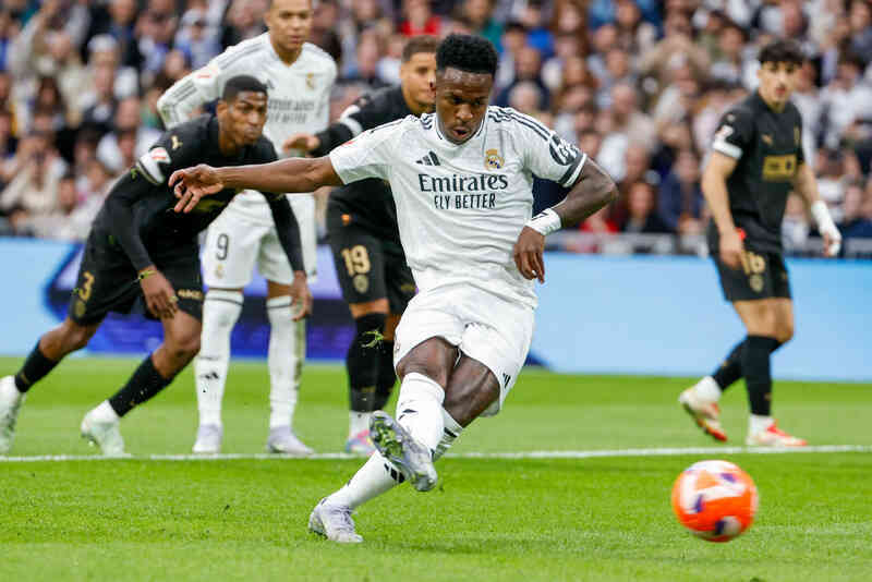 Real Madrid thua Valencia, Ancelotti nói sự thật đau lòng