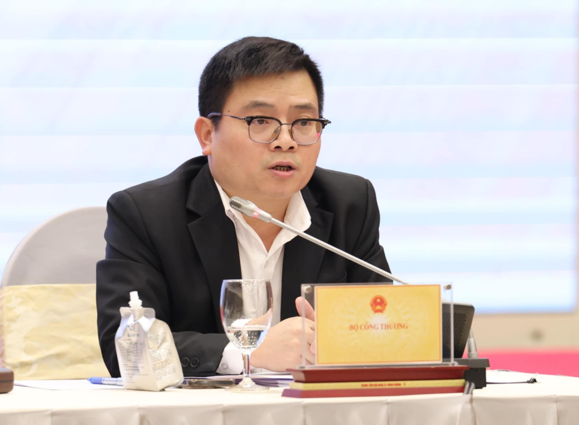 Thứ trưởng Công Thương nói về giải pháp ứng phó với thuế quan của Mỹ