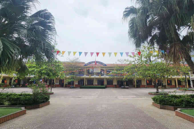 12 học sinh nhập viện nghi ngộ độc thực phẩm