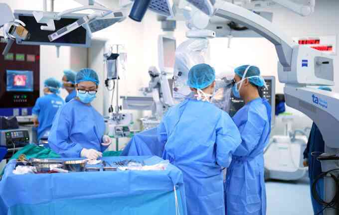 Các yếu tố nguy cơ gây vỡ phình động mạch não