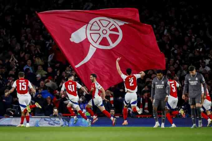 Real được khuyên chơi theo Barca để thắng ngược Arsenal