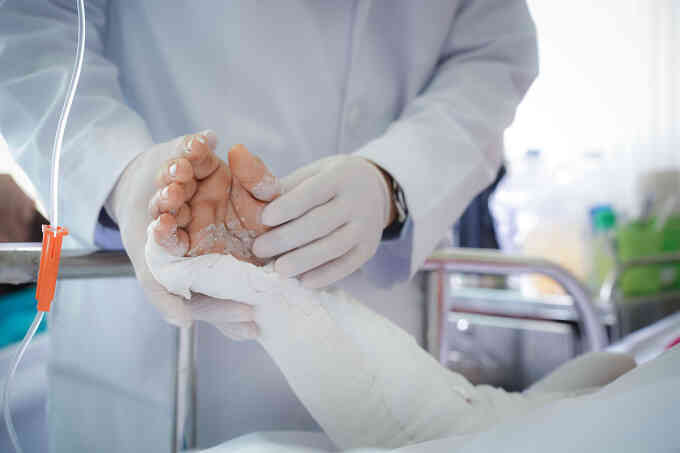 4 khách hành hương bị thương nặng do tai nạn giao thông