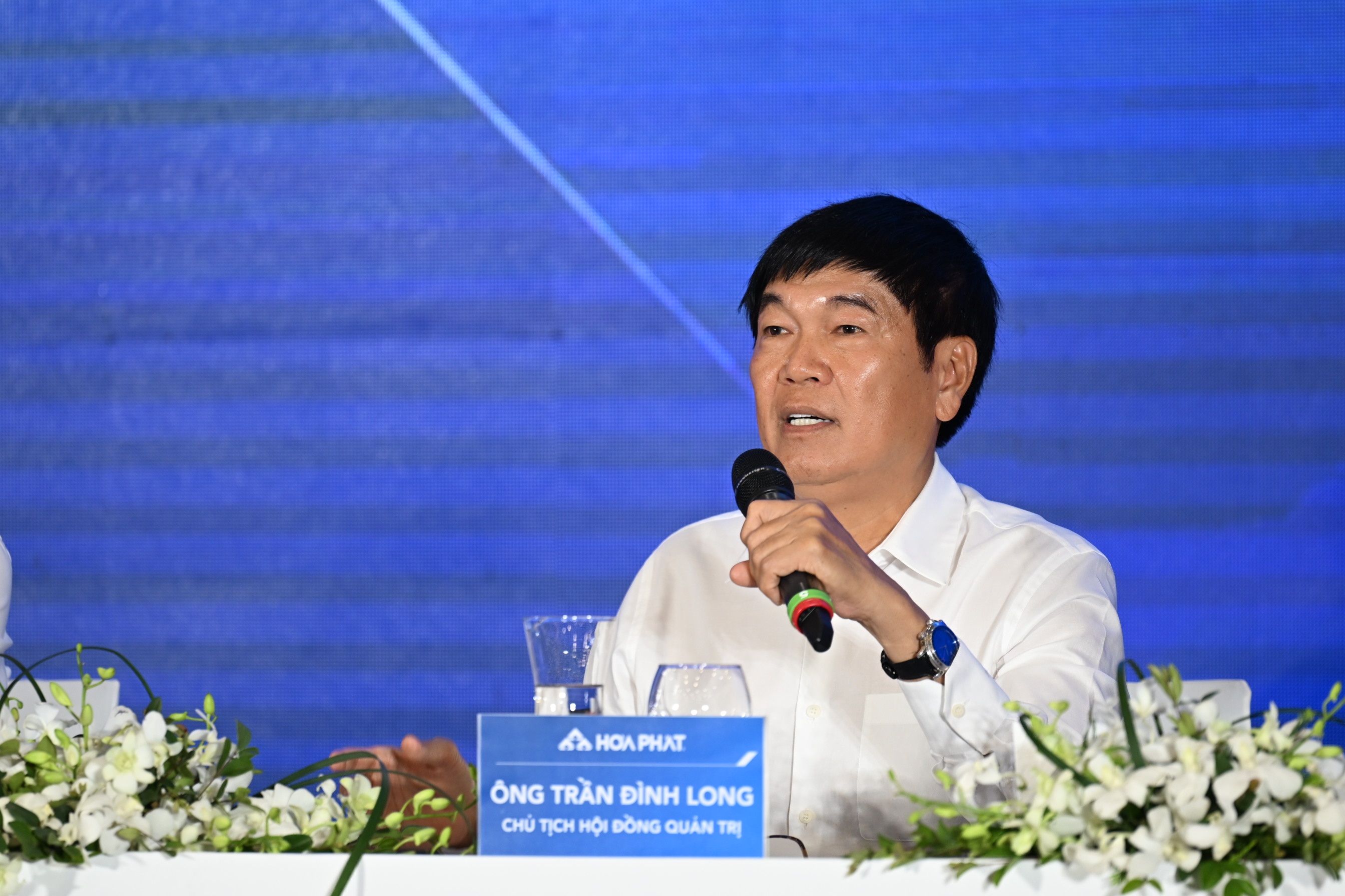 Cổ phiếu HPG biến động mạnh, tài sản ông Trần Đình Long có bị ảnh hưởng?