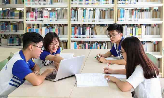 Hơn 20.000 tân sinh viên Đại học Quốc gia Hà Nội bắt buộc học AI