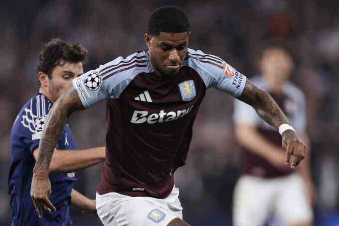 Rashford được mời đến Barca sau lời bình về Yamal
