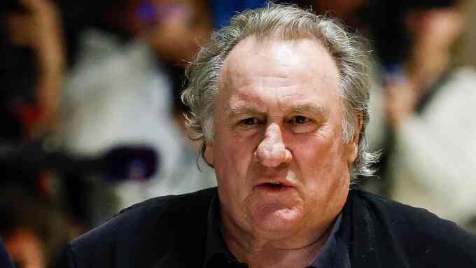 Tài tử Pháp Gérard Depardieu bị kết tội tấn công tình dục