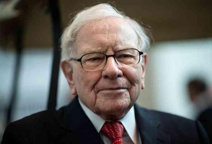 Warren Buffett tiết lộ lý do rời ghế CEO Berkshire Hathaway