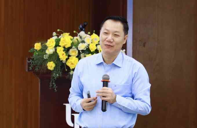 Xem xét việc tồn tại hai cấp hội đồng trường trong đại học quốc gia