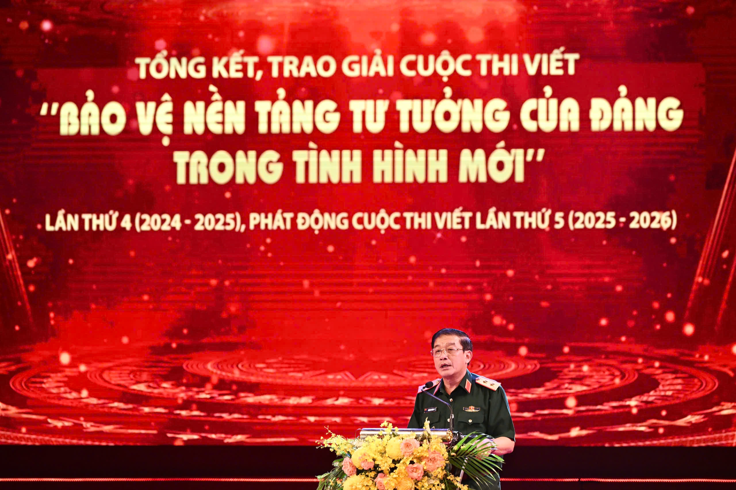 Giáo sư 86 tuổi đạt giải A thi viết về Bảo vệ nền tảng tư tưởng của Đảng