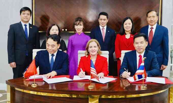 Vietjet chuyển giao 50 tàu bay Boeing cho hãng liên doanh Thái