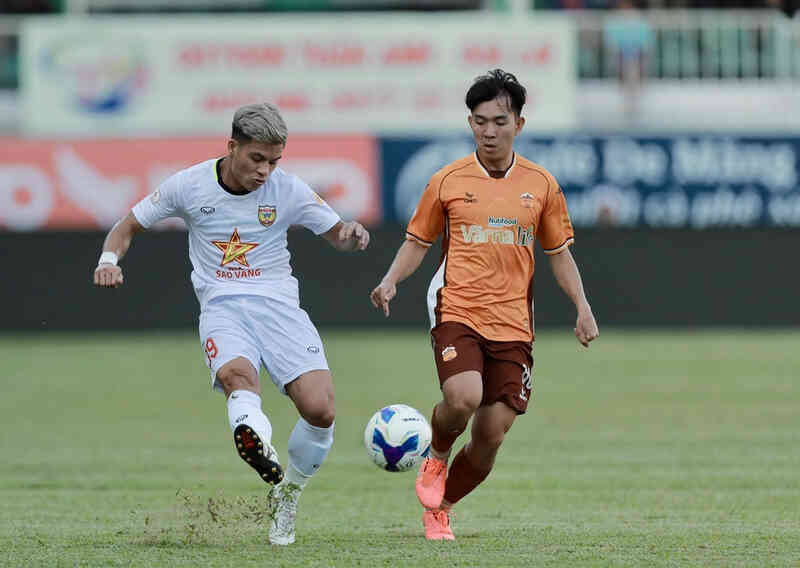 V-League và nghịch lý buồn: Kịch tính như phim vẫn gây... thờ ơ