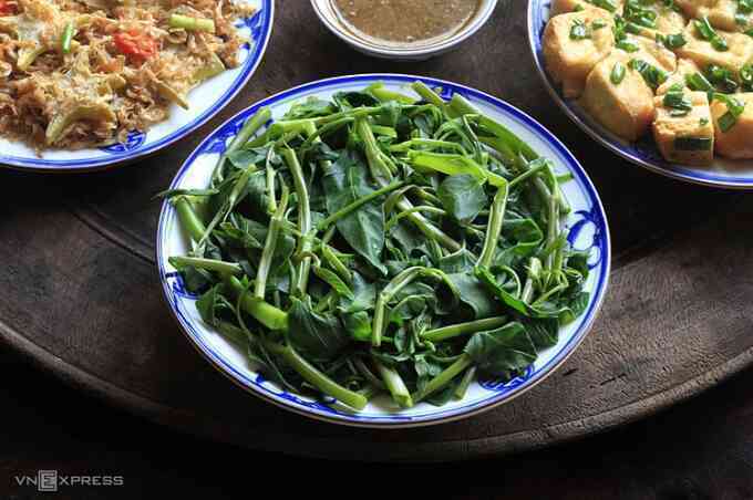 Cách ăn uống nào hạn chế tăng cân dịp lễ?