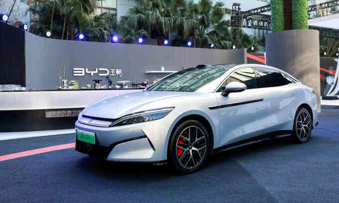 Các hãng ôtô Trung Quốc chống lại truyền thông đen