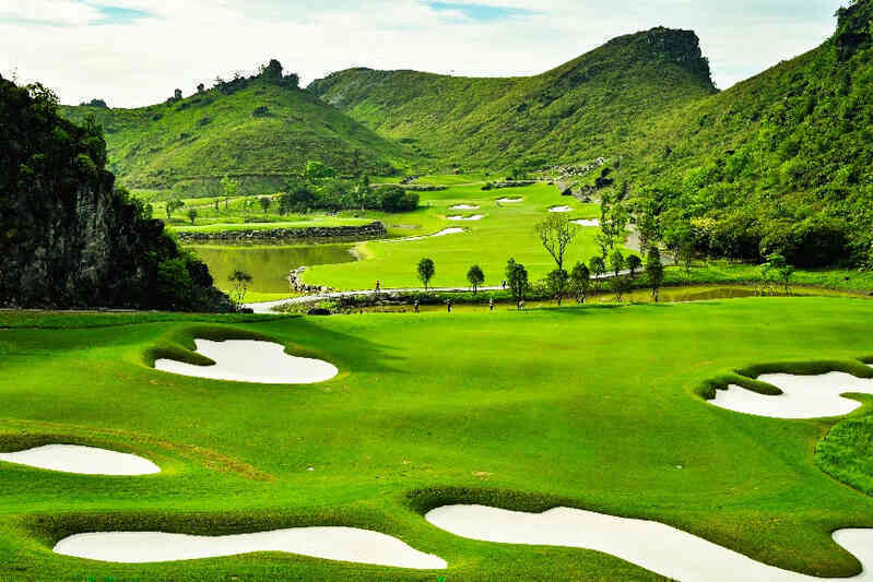 Hè này, chơi golf và nghỉ dưỡng bên gia đình tại khách sạn Legend Valley Hà Nam