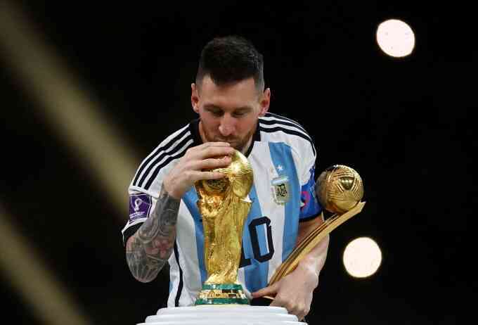 IFFHS chọn Messi hay nhất lịch sử bóng đá