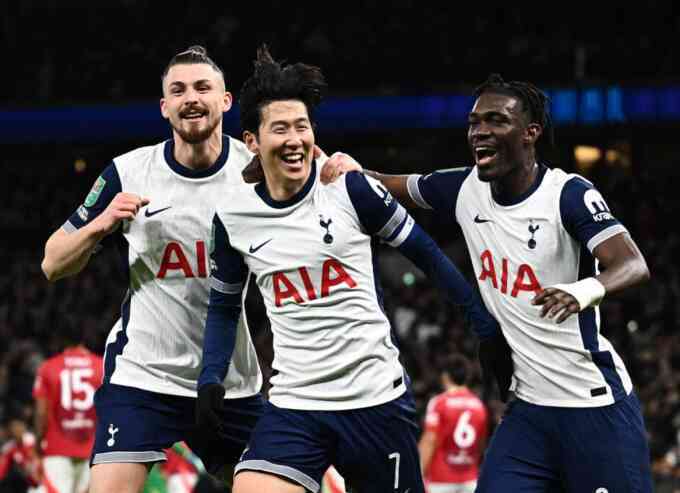 Ám ảnh kim tiền phía sau chung kết Man Utd - Tottenham