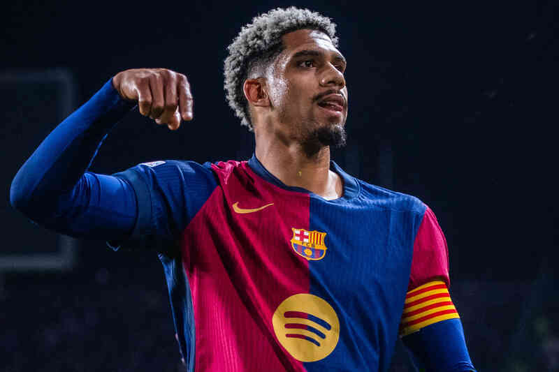 Tin tức về chuyển nhượng 21/5: Diễn biến MU ký Araujo, Arsenal mua Mbeumo