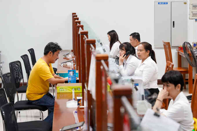 Thủ tướng yêu cầu 100% thủ tục liên quan doanh nghiệp làm trực tuyến