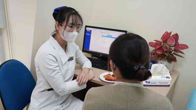 Ăn vặt thế nào giúp giảm cân